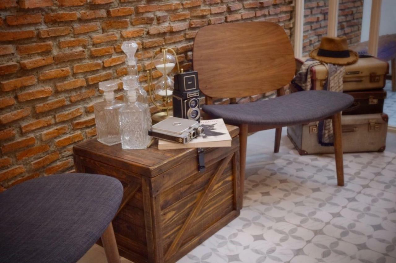 בנגקוק Hide And Seek Boutique Hometel מראה חיצוני תמונה