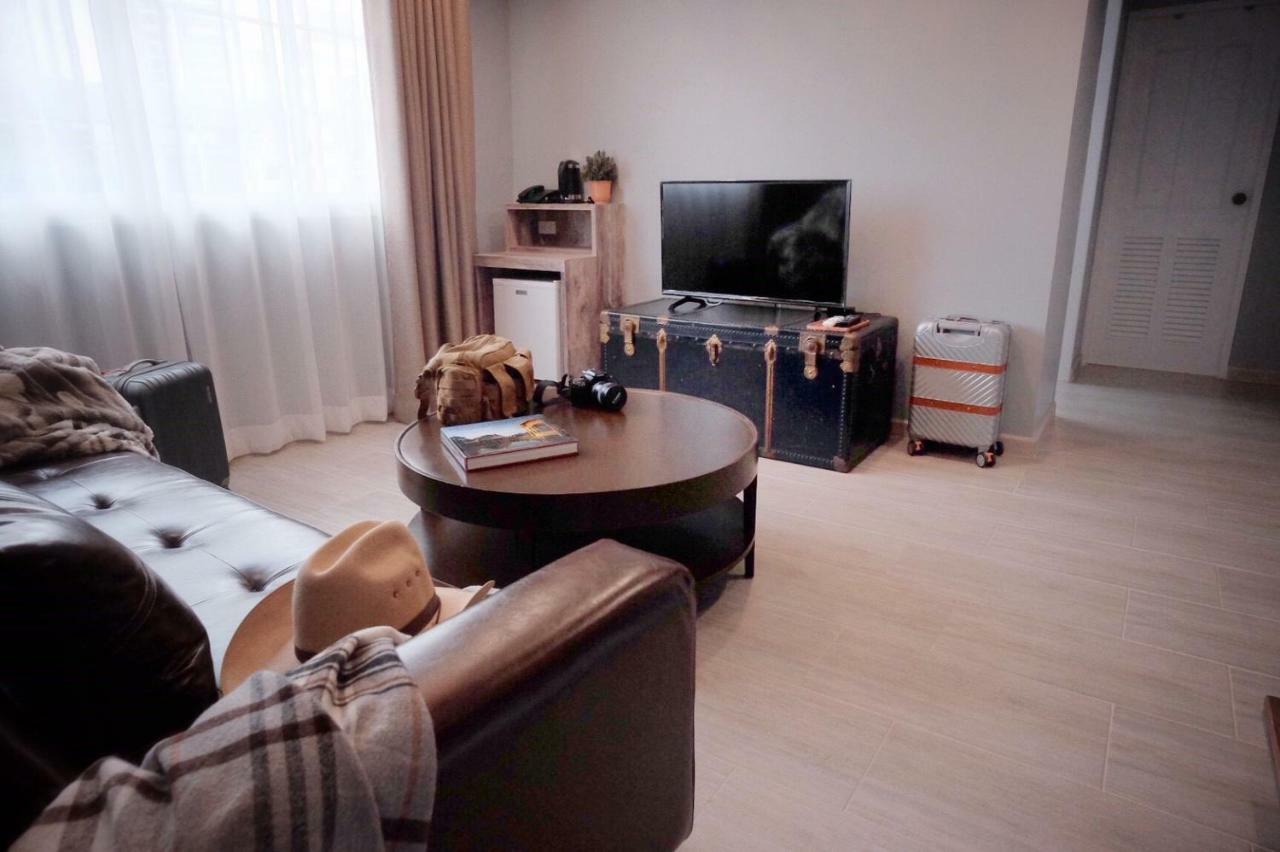 בנגקוק Hide And Seek Boutique Hometel מראה חיצוני תמונה